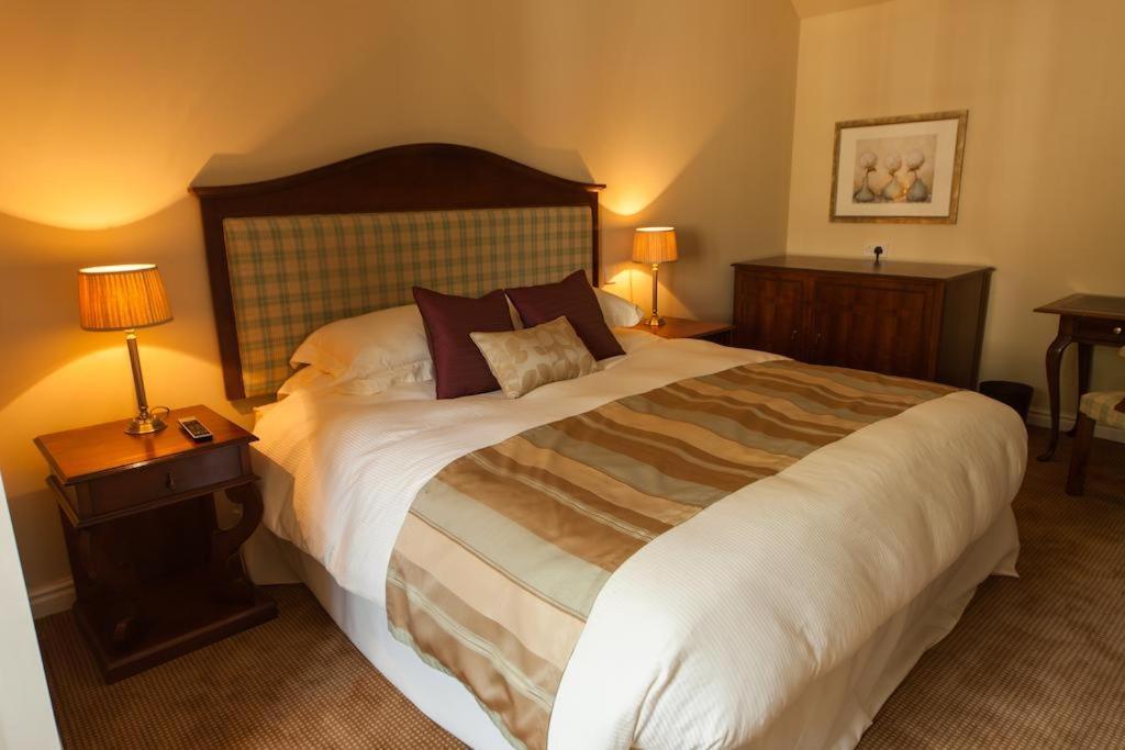 The Woodhouse Arms Hotel Grantham Exterior foto